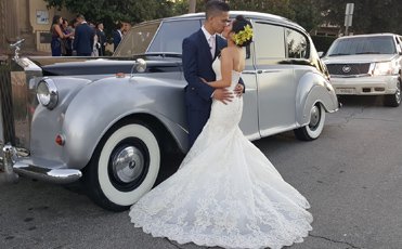 Classic Wedding Car Rental in Palm Spring