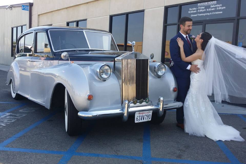 Vintage Elegance: Renting Classic Cars in Rialto