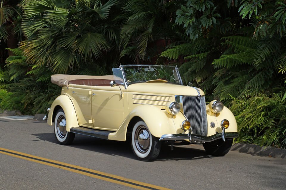 Explore Newport Beach Like Never Before with Classic Car Rentals